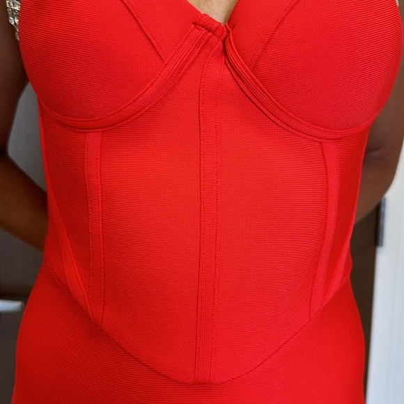 BRAND NEW BELLA BERNETT Coral Crystal Corset Top bedazzled with Tear Droplets - Picture 5 of 15